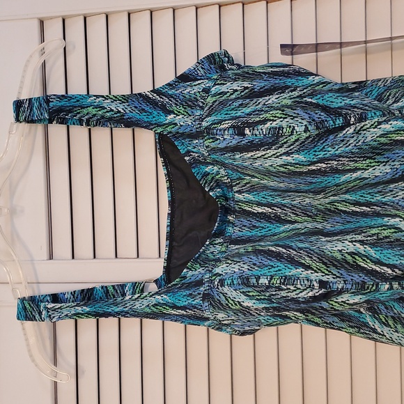 Fit 4 U Blue and Green Patterned Tankini Top, Size 18W - Picture 4 of 12